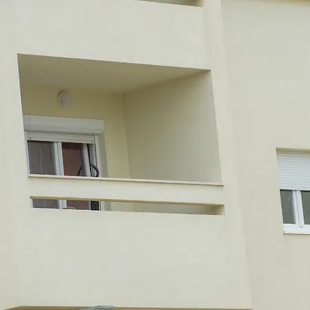 Aket Apartment