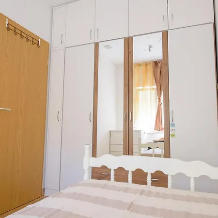 Aket * Kastel Novi