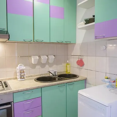 Apartment Aket Kastel Novi